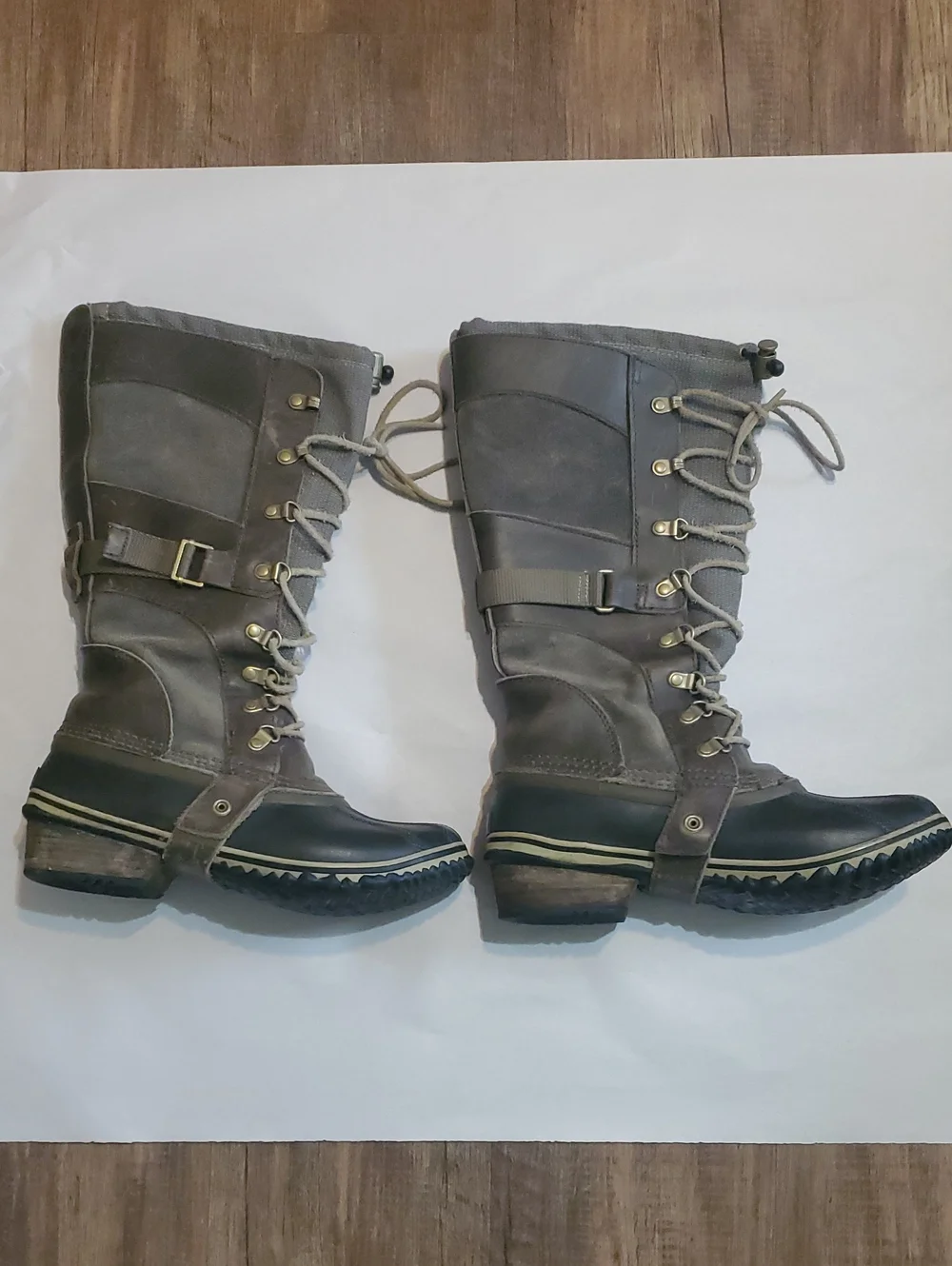 Sorel Conquest Carly Tall Waterproof Leather Lace-Up Winter Boots Size 8 Brown